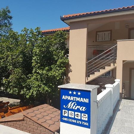 Apartmani Mira Klenovica Luaran gambar