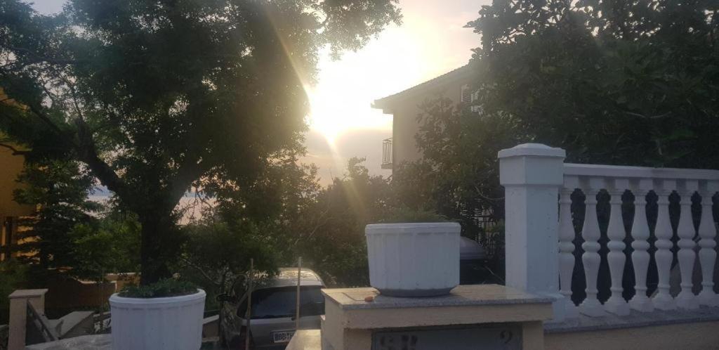 Apartmani Mira Klenovica Luaran gambar